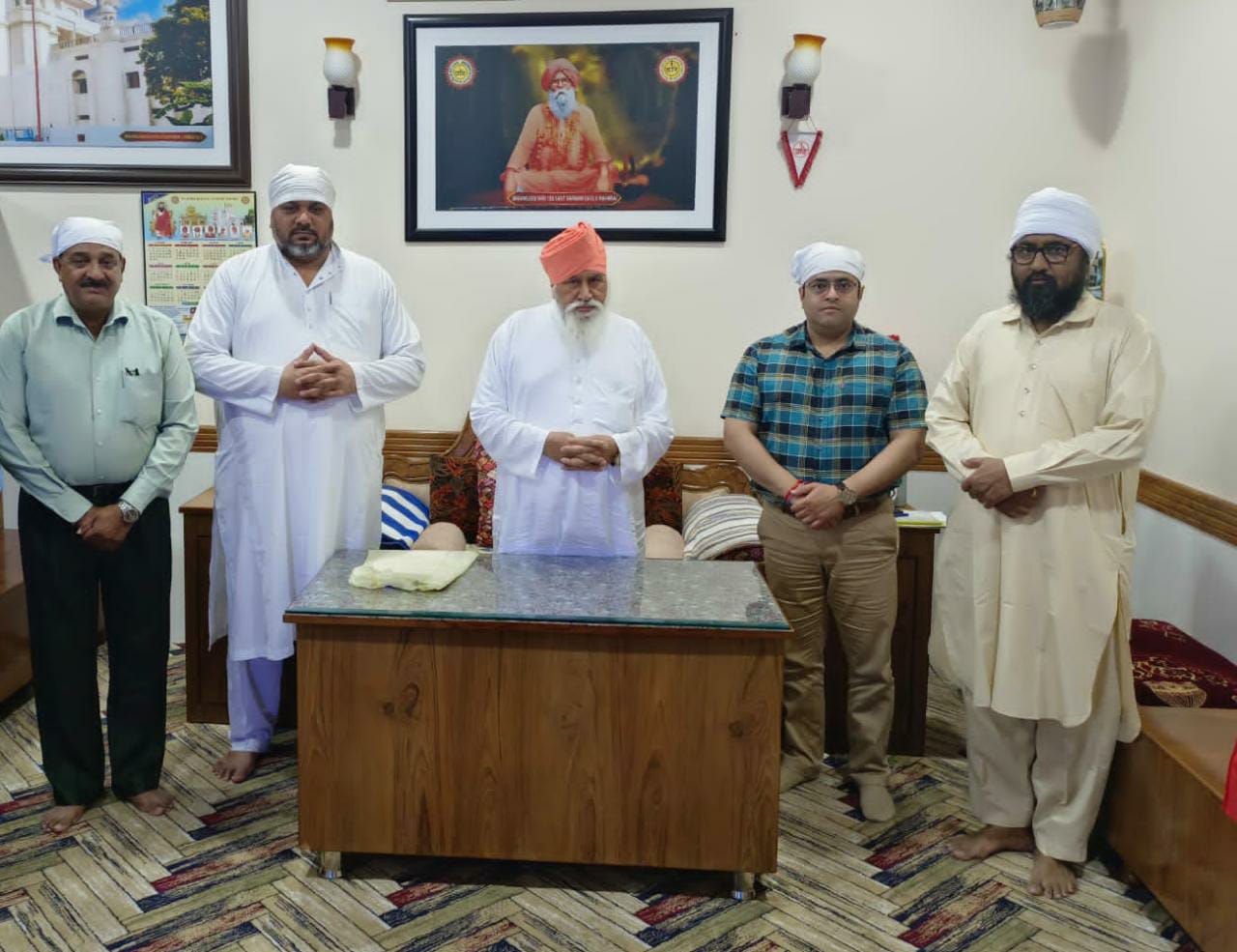 Read more about the article ਡਿਪਟੀ ਕਮਿਸ਼ਨਰ ਅੱਜ ਡੇਰਾ ਸੱਚਖੰਡ ਬੱਲਾਂ ਵਿਖੇ ਨਤਮਸਤਕ ਹੋਏ