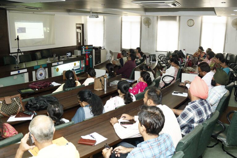 Read more about the article ਐਚ.ਐਮ.ਵੀ. ਵਿਖੇ ਫਿੳੂਚਰ ਸਕਿਲ ਟਾਈਪ ਵਿਸ਼ੇ ਉੱਤੇ ਵਰਚੂਅਲ ਸੈਮੀਨਾਰ ਦਾ ਆਯੋਜਨ