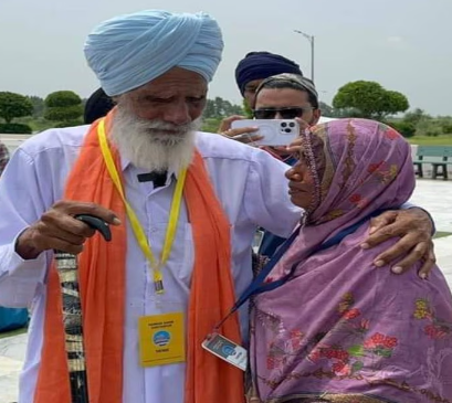 Read more about the article ਕਰਤਾਰਪੁਰ ਲਾਂਘੇ ‘ਤੇ ਮਿਲੇ ਵੰਡ ਵੇਲੇ ਵਿਛੜੇ ਭੈਣ-ਭਰਾ