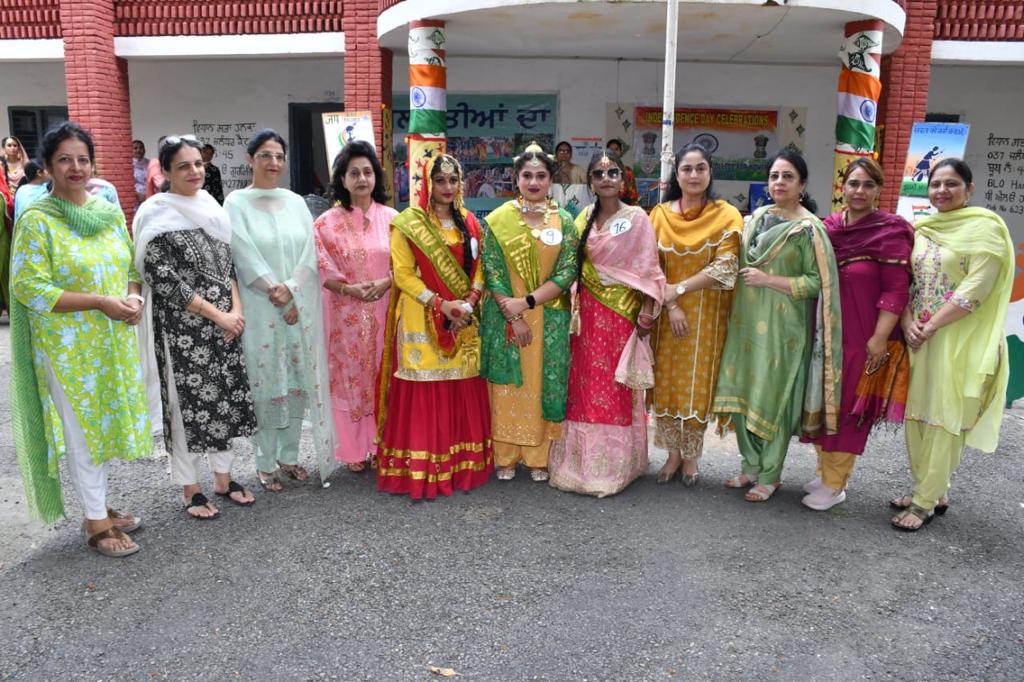 You are currently viewing लायलपुर खालसा कॉलेज फॉर वूमेन जालंधर में उल्लास और जोश से मनाया गया तीज का त्यौहार