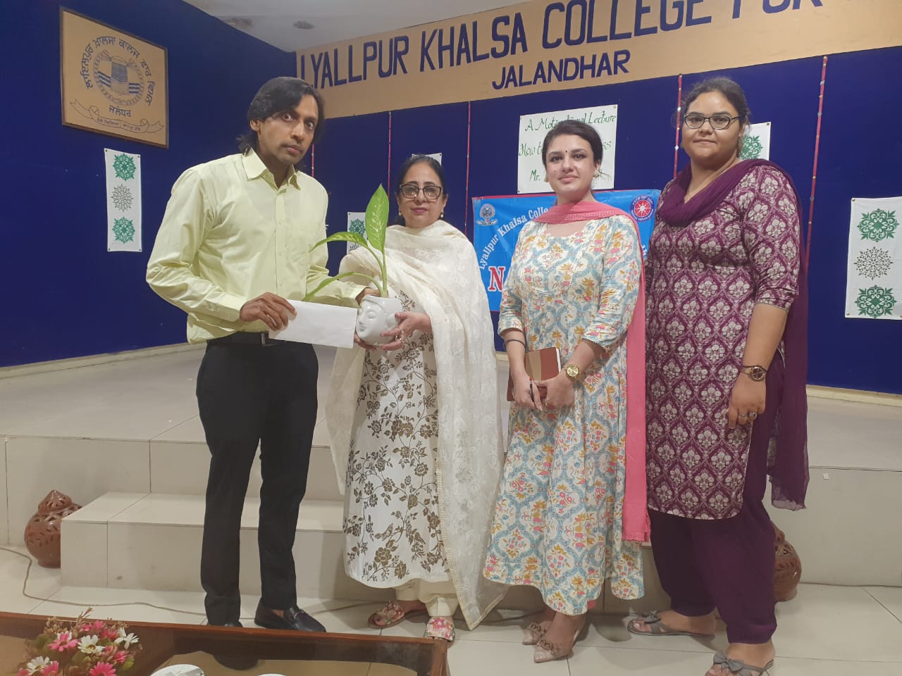 Read more about the article ਲ਼ਾਇਲਪੁਰ ਖ਼ਾਲਸਾ ਕਾਲਜ ਫ਼ਾਰ ਵਿਮੈਨ ਐਨ. ਐਸ.ਐਸ. ਵਿਭਾਗ ਵੱਲੋਂ ਪ੍ਰੇਰਣਾਤਮਕ ਭਾਸ਼ਣ ਕਰਵਾਇਆ
