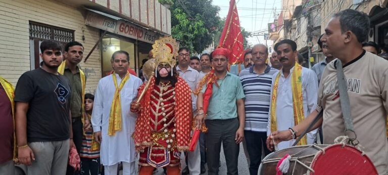 Read more about the article ਭਗਵਾਨ ਮੰਦਿਰ ਬਸ਼ਤੀ ਸ਼ੇਖ ਵੱਲੋਂ ਸੋਭਾ ਯਾਤਰਾ ਕੱਢੀ ਗਈ