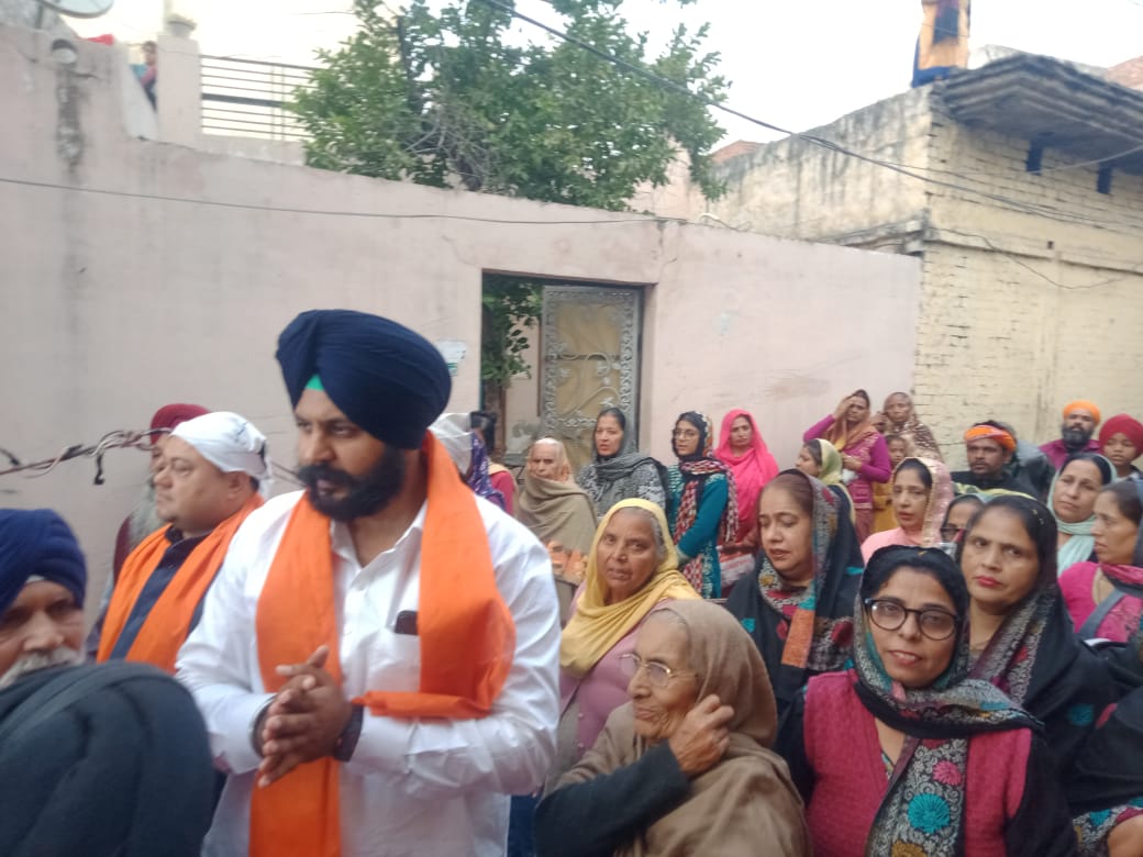 Read more about the article ਗੜ੍ਹਾ ਵਿਖੇ ਧੰਨ ਧੰਨ ਸ੍ਰੀ ਗੁਰੂ ਨਾਨਕ ਦੇਵ ਜੀ ਦੇ ਪ੍ਰਕਾਸ਼ ਪੂਰਬ ਸਮਰਪਿਤ ਨਗਰ ਕੀਰਤਨ ਕੱਢਿਆ ਗਿਆ