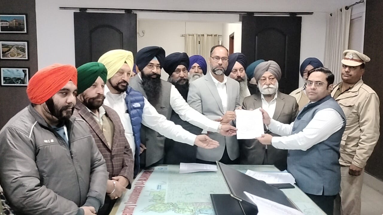 You are currently viewing ਸਰਕਾਰ ਚੋਣਾਂ ਤੋਂ ਪਹਿਲਾਂ ਕੀਤੇ ਮੁਲਾਜ਼ਮਾਂ ਨਾਲ ਵਾਅਦਿਆਂ ਨੂੰ ਪੂਰਾ ਕਰੇ – ਟੀਨੂੰ,ਚੰਨੀ