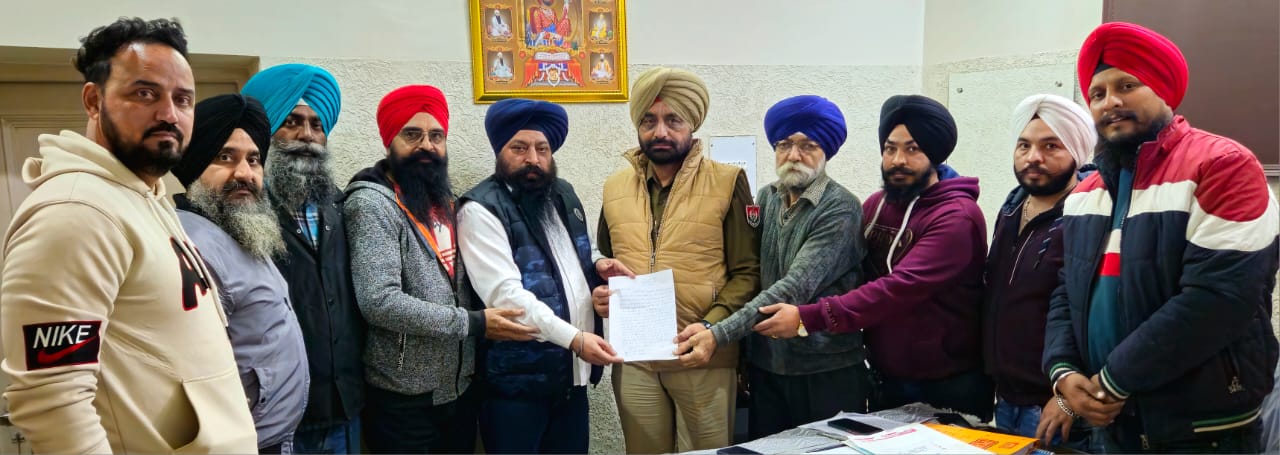 You are currently viewing ਸਿੱਖੀ ਸਰੂਪ ਬਣਾ ਕੇ ਖੋਹ ਕਰਨ ਵਾਲੇ ਦੇ ਪਿਛੋਕੜ ਦੀ ਪੂਰੀ ਜਾਂਚ ਕਰਾਈ ਜਾਵੇ