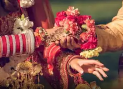 Read more about the article चार शादियां रचा चुकी महिला ने खुद को कुंवारी बता की फौजी से शादी