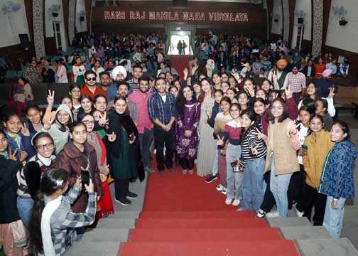 Read more about the article रजा-ए-इश्क की स्टार कास्ट पहुंची एचएमवी