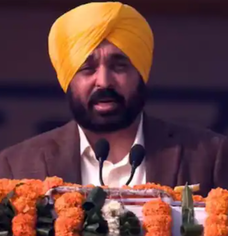 Read more about the article ਤੀਜੀ ਵਾਰ ਪਿਤਾ ਬਣਨਗੇ CM ਭਗਵੰਤ ਮਾਨ, ਗਣਤੰਤਰ ਦਿਵਸ ‘ਤੇ ਦਿੱਤੀ ਖੁਸ਼ਖਬਰੀ