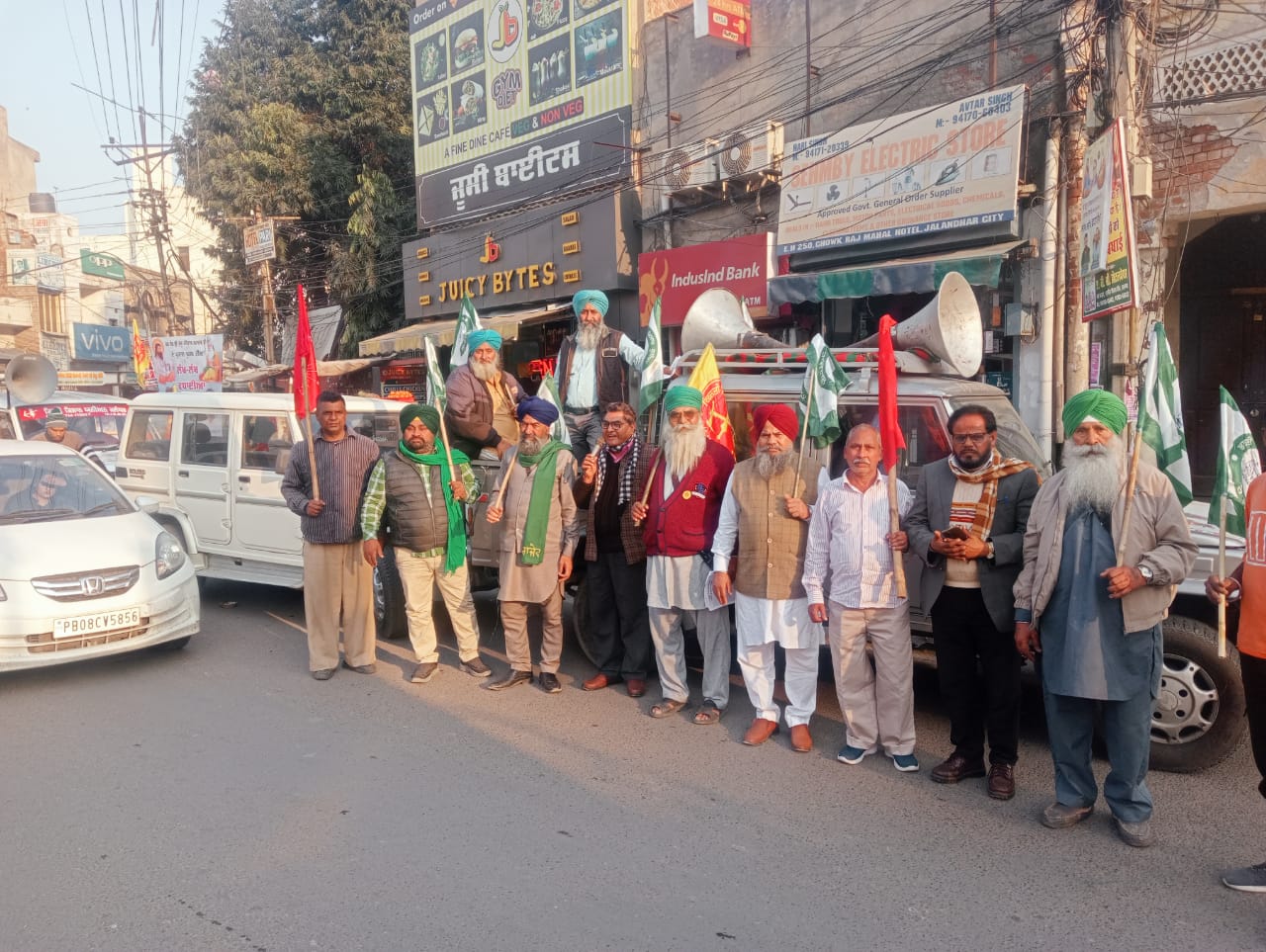 Read more about the article ਕਿਸਾਨਾਂ ਨਾਲ ਕੀਤੇ ਜਾ ਰਹੇ ਅਨਮਨੁੱਖੀ ਵਤੀਰੇ ਦੀ ਸਿੱਖ ਤਾਲਮੇਲ ਕਮੇਟੀ ਵੱਲੋਂ ਨਿੰਦਾ