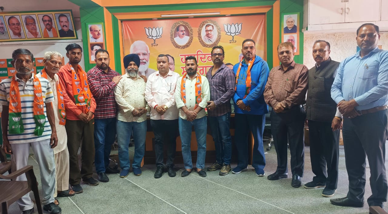 You are currently viewing जालंधर कैंट हल्के से राजिंदर भाजपा एस सी मोर्चा के ज़िला सचिव नियुक्त