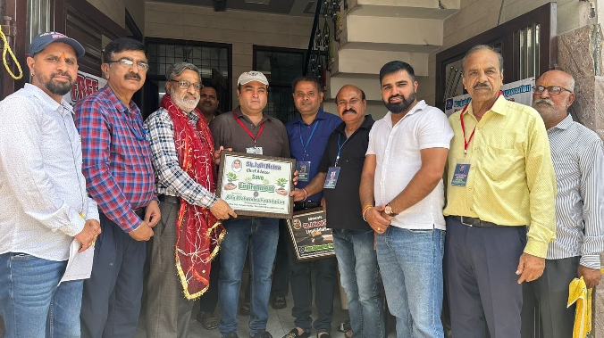 Read more about the article आँखों का निशुल्क चिकित्सा कैंप लगाया