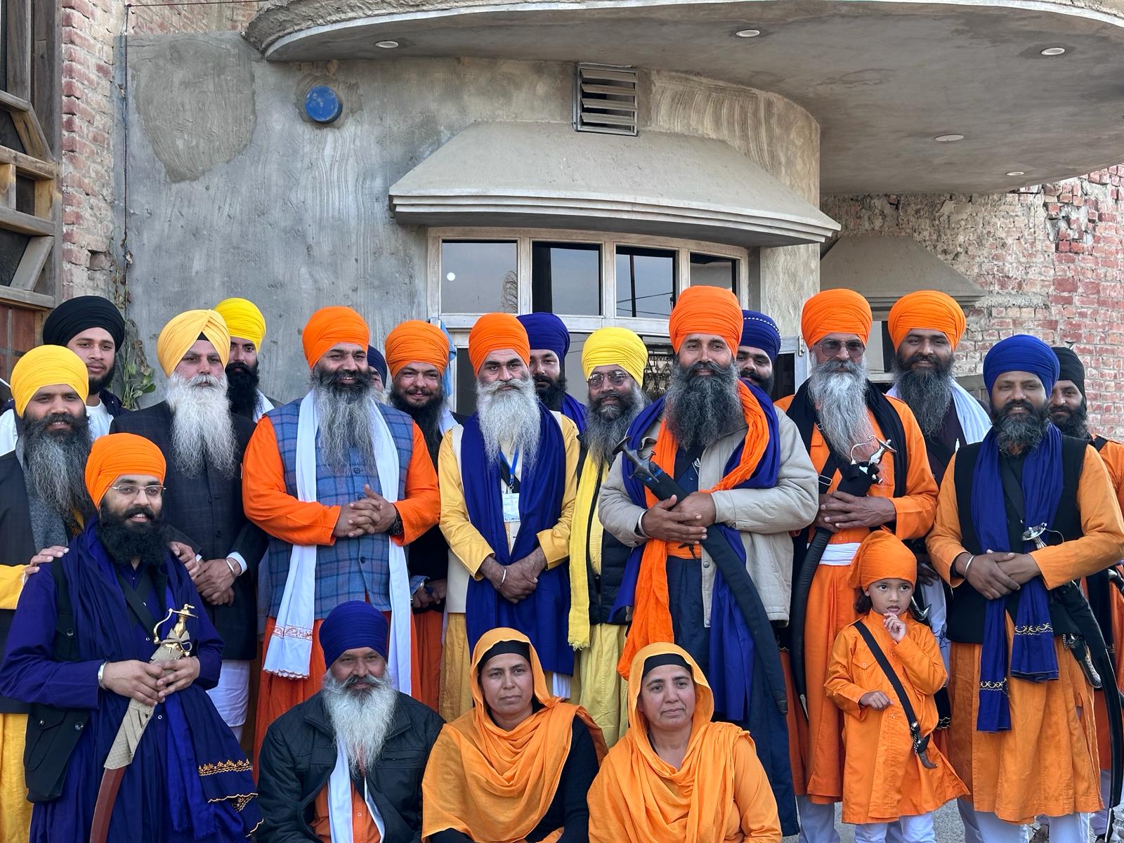 Read more about the article ਖਾਲਸਾ ਸਾਜਨਾ ਦਿਵਸ਼ ਨ ੂੰ ਸਮਰਦਿਤ ਅਕੱਥ -ਕਥਾ ਸਮਾਗਮ ਕੱਲਹ- ਭਾਈ ਸੁਦਰੂੰਿਰ ਦਸੂੰਘ