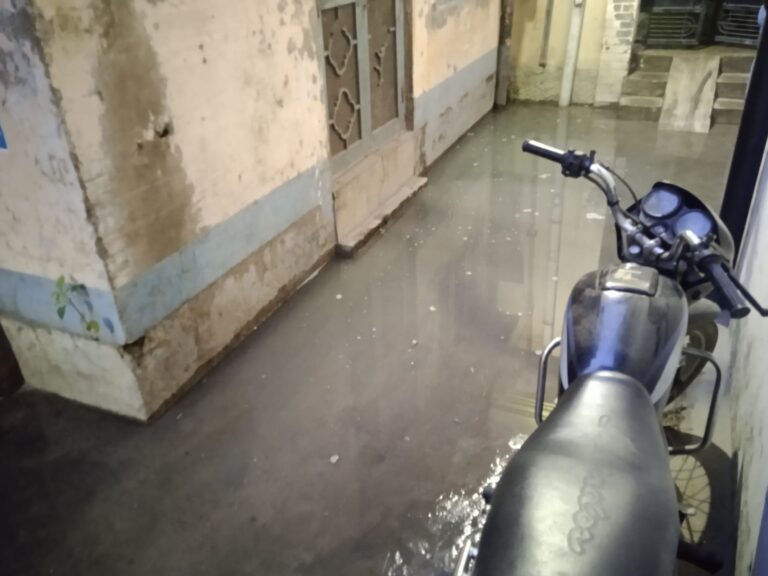 Read more about the article ਸਿਵਰੇਜ ਸਮੱਸਿਆ ਤੋਂ ਇਲਾਕਾ ਵਾਸੀ ਪ੍ਰੇਸ਼ਾਨ