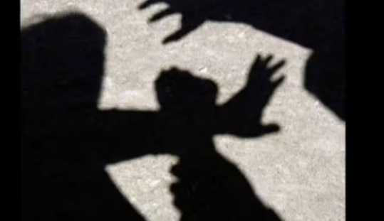 Read more about the article गर्लफ्रेंड के पति का रॉड से फोड़ा सिर