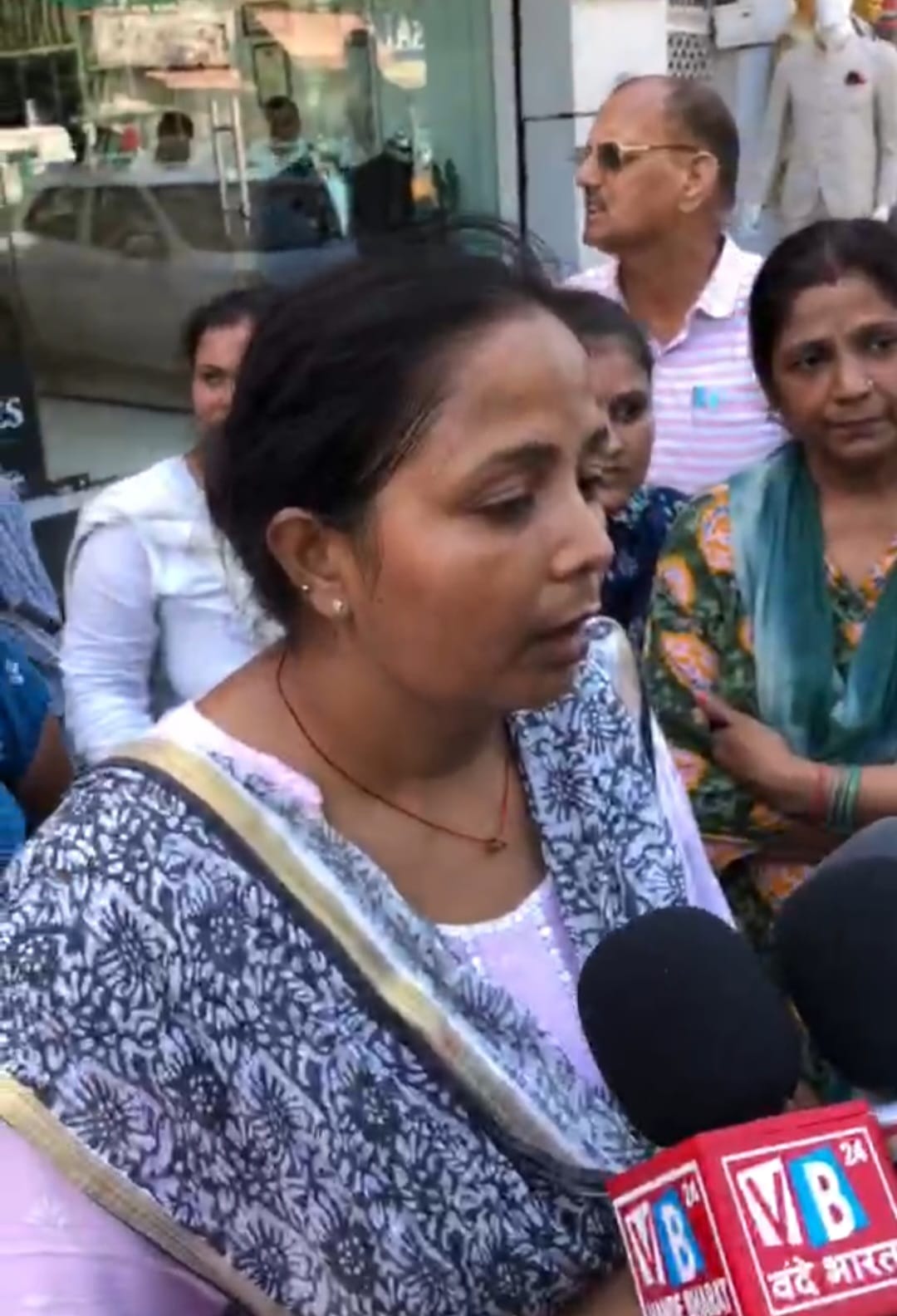 You are currently viewing टीचर के परेशान करने के कारण स्टूडेंट ने की आत्महत्या