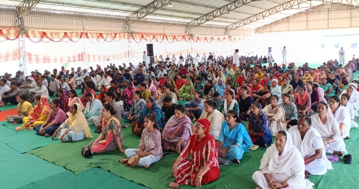 Read more about the article दिव्य ज्योति जाग्रति संस्थान की ओर से बिधिपुर आश्रम में साप्ताहिक सत्संग कार्यक्रम