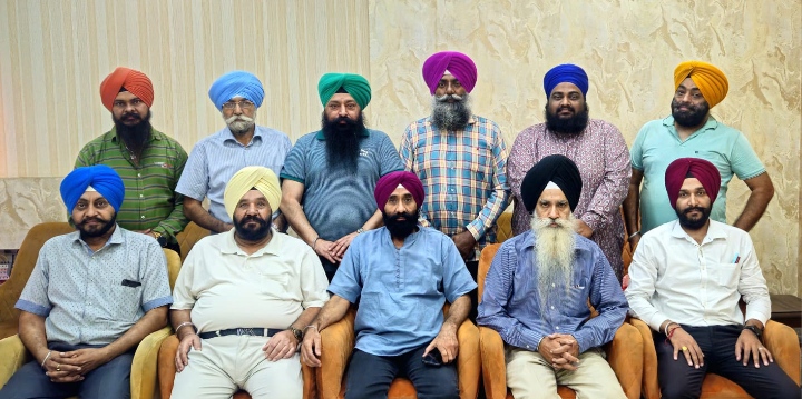 Read more about the article ਸਿੱਖ ਤਾਲਮੇਲ ਕਮੇਟੀ ਨਾਲ ਮਿਲ ਕੇ ਚੱਲਣ ਦਾ ਕੀਤਾ ਫੈਸਲਾ