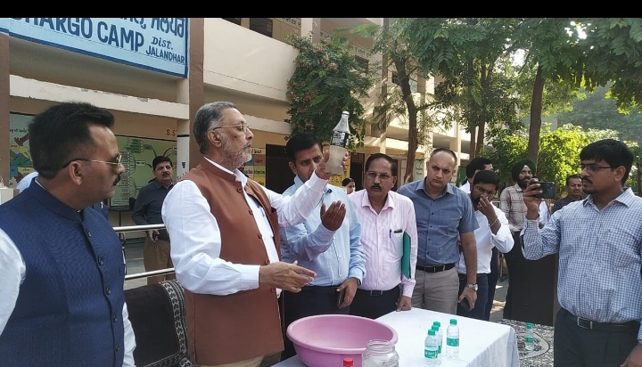 Read more about the article ਸਿਹਤ ਮੰਤਰੀ ਵਲੋਂ ‘ਹਰ ਸ਼ੁੱਕਰਵਾਰ ਡੇਂਗੂ ’ਤੇ ਵਾਰ’ ਮੁਹਿੰਮ ਦਾ ਅਗਾਜ਼