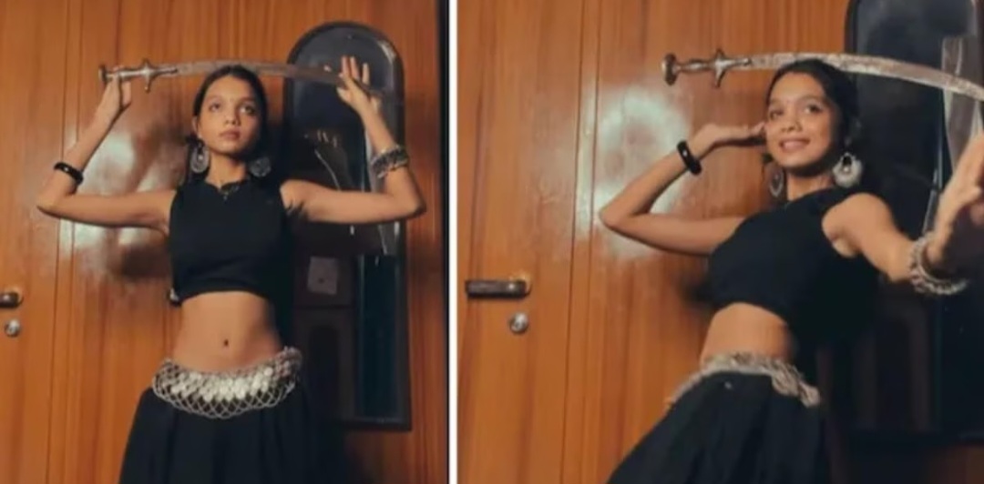 You are currently viewing ..’, सिर पर तलवार लटकाकर महिला ने किया शानदार बेली डांस