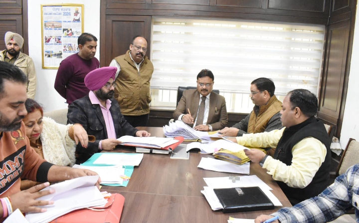 Read more about the article प्रोपरेटरी इंस्टीट्यूट में दाख़िले के लिए 2 जनवरी को होगा लिखित टैस्ट