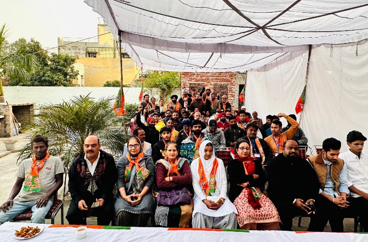 Read more about the article भाजपा वर्करों को हर पिंड मे आयुष्मान कार्ड बना हर परिवार को भाजपा से जोड़े 