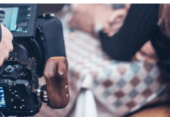 Read more about the article ਮੋਬਾਈਲ ਵਿੱਚ ਰਾਤ ਨੂੰ ਪਤੀ-ਪਤਨੀ ਦੀ ਇਤਰਾਜ਼ਯੋਗ ਵੀਡੀਓ ਵਾਇਰਲ