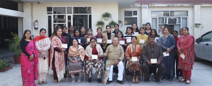 Read more about the article भारत को विश्व गुरु बनाया जा सकता है: विजय आनंद