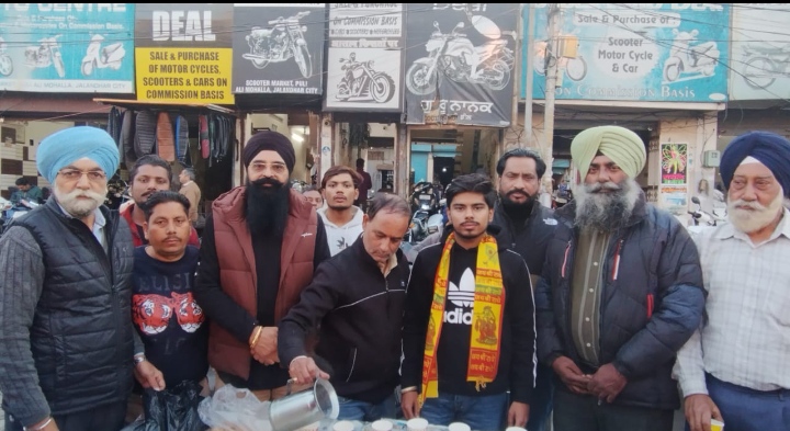 Read more about the article ਐਸੋਸੀਏਸ਼ਨ ਵੱਲੋਂ ਲਗਾਇਆ ਗਿਆ ਕਾਫੀ ਮੱਠੀ ਦੇ ਲੰਗਰ