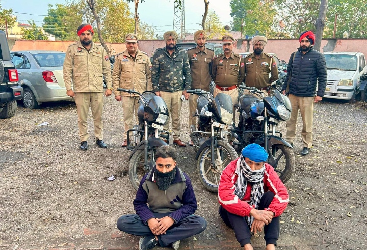 Read more about the article ਡਿਪਟੀ ਕਮਿਸ਼ਨਰ ਪੁਲਿਸ ਵਲੋਂ ਬਿਨਾਂ ਪਹਿਚਾਣ ਪੱਤਰ ਲਏ ਮੋਬਾਇਲ ਫੋਨ ਤੇ ਸਿਮ ਵੇਚਣ ’ਤੇ ਪਾਬੰਦੀ