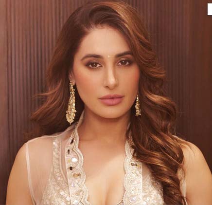 Read more about the article हत्या के आरोप के बाद नरगिस फाखरी ने शेयर की पहली पोस्ट