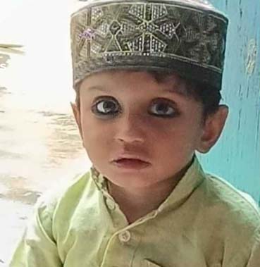 Read more about the article क्रैक्स के पैकेट में निकली गेंद, सांस नली में फंसने से बच्चे की मौत