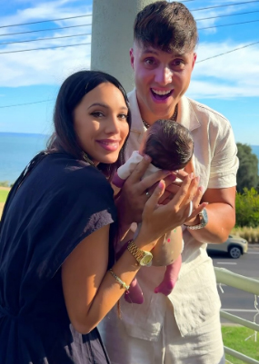 Read more about the article ਮਤਰੇਏ ਭਰਾ ਨਾਲ ਵਿਆਹ ਕਰਵਾ ਕੇ ਮਾਂ ਬਣੀ ਮਸ਼ਹੂਰ ਅਦਾਕਾਰਾ