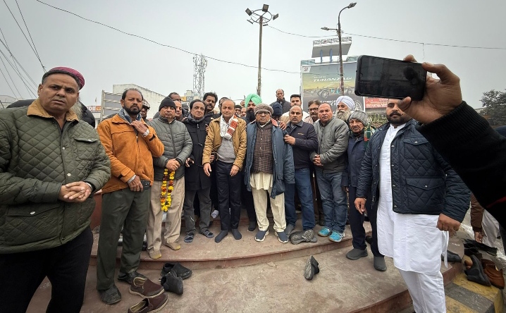 Read more about the article ਲਾਲ ਬਹਾਦੁਰ ਸ਼ਾਸਤਰੀ ਜੀ ਦੀ ਬਰਸੀ ਦੇ ਮੌਕੇ ਤੇ ਜਿਲਾ ਕਾਂਗਰਸ ਕਮੇਟੀ ਸ਼ਹਿਰੀ ਵਲੋ ਸ਼ਰਧਾ ਦੇ ਫੁੱਲ ਭੇਂਟ