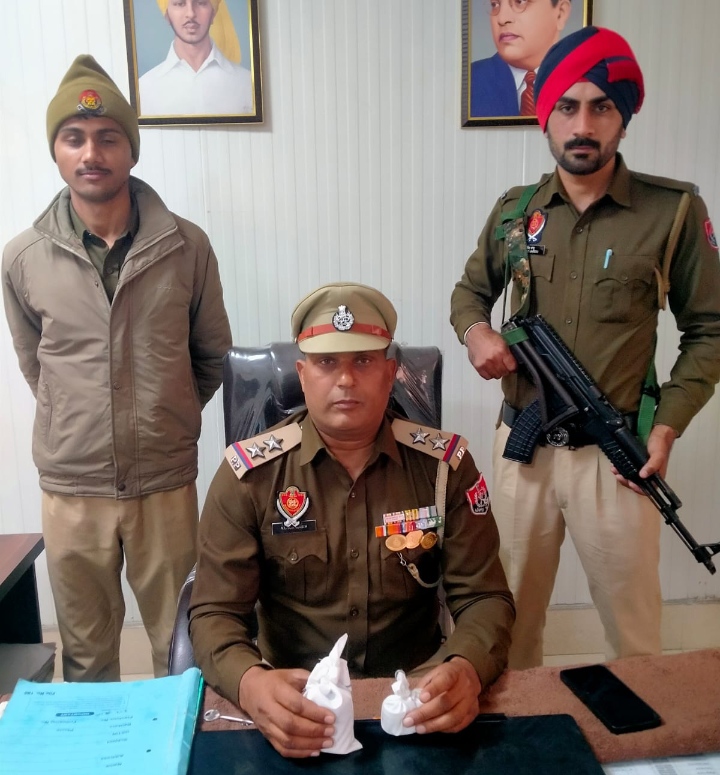 Read more about the article ਨਸ਼ੀਲੇ ਪਦਾਰਥਾਂ ਨਾਲ ਸਬੰਧਤ ਜੁਰਮਾਂ ਦਾ ਇਤਿਹਾਸ ਰੱਖਣ ਵਾਲੇ ਮੁਲਜ਼ਮ