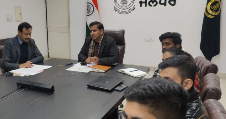 Read more about the article ਅਧਿਕਾਰੀਆਂ ਨੂੰ ਮਿੱਥੇ ਟੀਚੇ ਹਾਸਲ ਕਰਨ ਲਈ ਕਾਰਗੁਜ਼ਾਰੀ ਨੂੰ ਹੋਰ ਬਿਹਤਰ ਕਰਨ ਦੀ ਹਦਾਇਤ