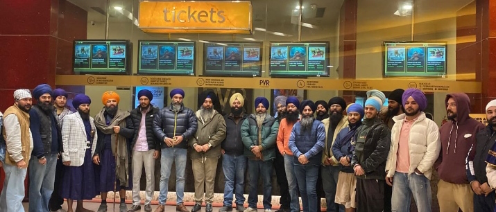 Read more about the article ਐਮਰਜੰਸੀ ਮੂਵੀ ਦੇ ਵਿਰੋਧ ‘ਚ  ਸਿੱਖ ਜਥੇਬੰਦੀਆਂ ਪਹੁੰਚੀਆਂ ਐਮਬੀਡੀ ਮਾਲ, ਸਿਨੇਮਾ ਘਰਾ ਨੂੰ ਦਿੱਤੀ ਚੇਤਾਵਨੀ