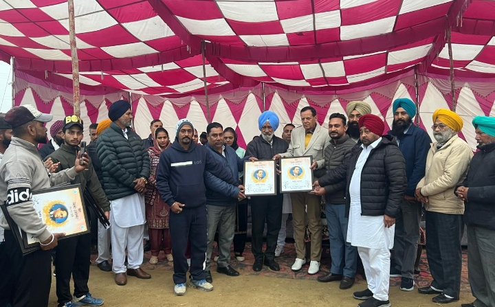 Read more about the article ਅੰਬੇਡਕਰ ਕਲੱਬ ਨੇ ਕਰਵਾਇਆ ਤਿੰਨ ਰੋਜ਼ਾ ਕ੍ਰਿਕਟ ਟੂਰਨਾਮੈਂਟ