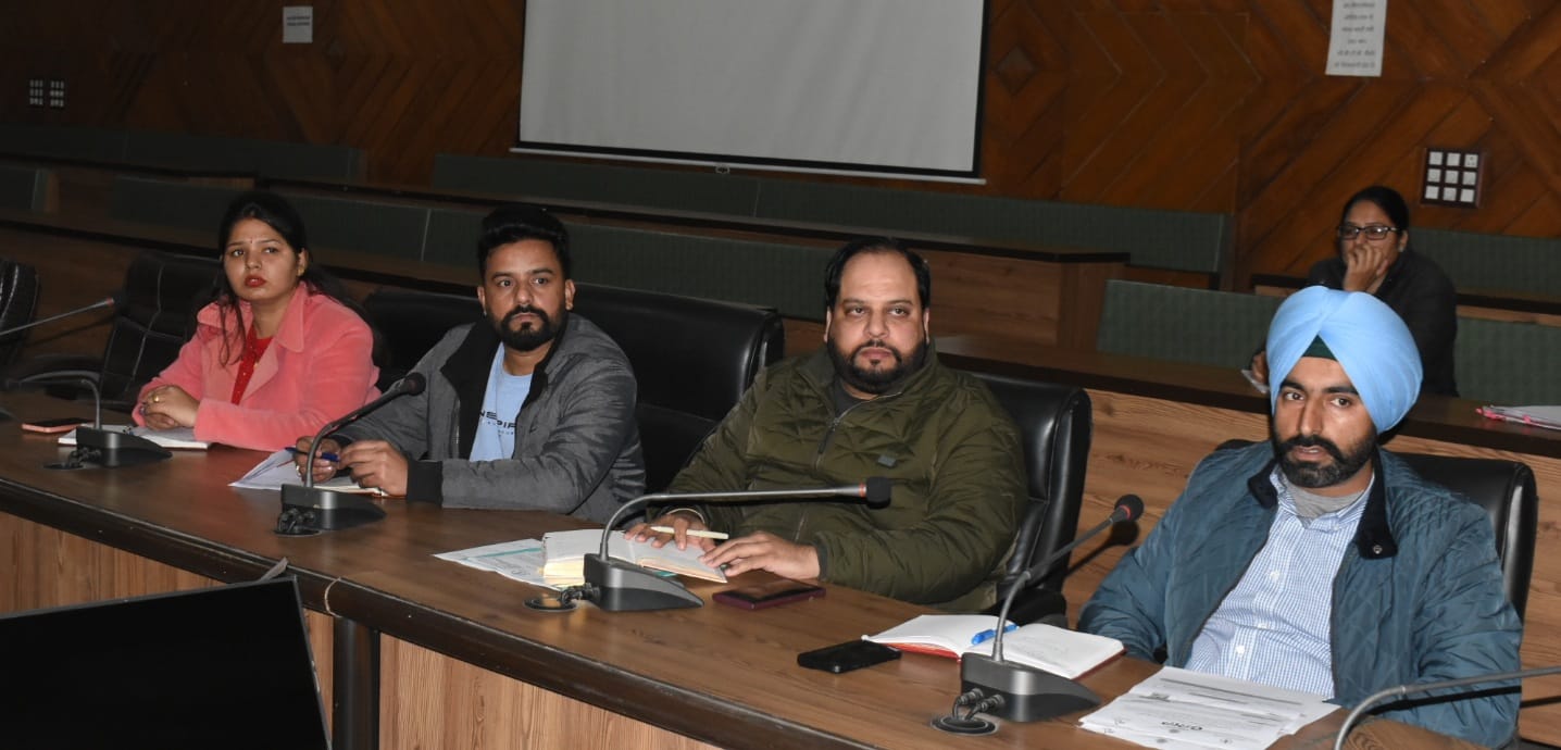 You are currently viewing ਡਿਪਟੀ ਕਮਿਸ਼ਨਰ ਨੇ ਹੁਨਰ ਵਿਕਾਸ ਕੋਰਸ ਕਰਵਾ ਕੇ ਹੁਨਰਮੰਦ ਪੈਦਾ ਕਰਨ ’ਤੇ ਦਿੱਤਾ ਜ਼ੋਰ