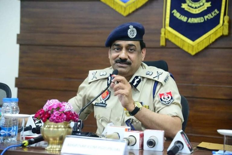 Read more about the article ਜਲੰਧਰ ਦਿਹਾਤੀ ਪੁਲਿਸ ਨੇ ਲੁੱਟਾਂ-ਖੋਹਾਂ ਕਰਨ ਵਾਲੇ ਦੋ ਗਿਰੋਹਾਂ ਦਾ ਕੀਤਾ ਪਰਦਾਫਾਸ਼, ਔਰਤ ਸਮੇਤ ਚਾਰ ਗਿ੍ਫ਼ਤਾਰ