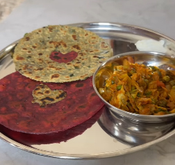 Read more about the article पति के लिए महिला ने बनाया वैलेंटाइन स्पेशल पराठा