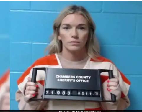 Read more about the article 35 ਸਾਲਾ ਅਮਰੀਕੀ ਅਧਿਆਪਕ, ਨਾਬਾਲਗ ਵਿਦਿਆਰਥੀ ਨਾਲ ਸਰੀਰਕ ਸਬੰਧ ਬਣਾਉਣ ਦੇ ਦੋਸ਼ ‘ਚ, ਖੁਦ ਨੂੰ ਬਦਲਿਆ