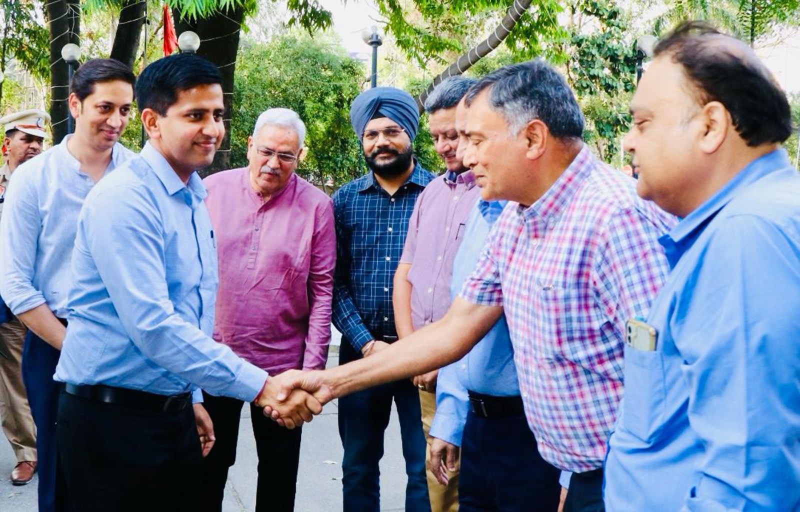 You are currently viewing ਰਾਇਜ਼ਾਦਾ ਹੰਸਰਾਜ ਬੈਡਮਿੰਟਨ ਸਟੇਡੀਅਮ ਵਿੱਚ ਚਾਰ ਨਵੇਂ ਕੋਰਟ ਅਤੇ ਰਨਿੰਗ ਟ੍ਰੈਕ ਬਣਾਇਆ ਜਾਵੇਗਾ