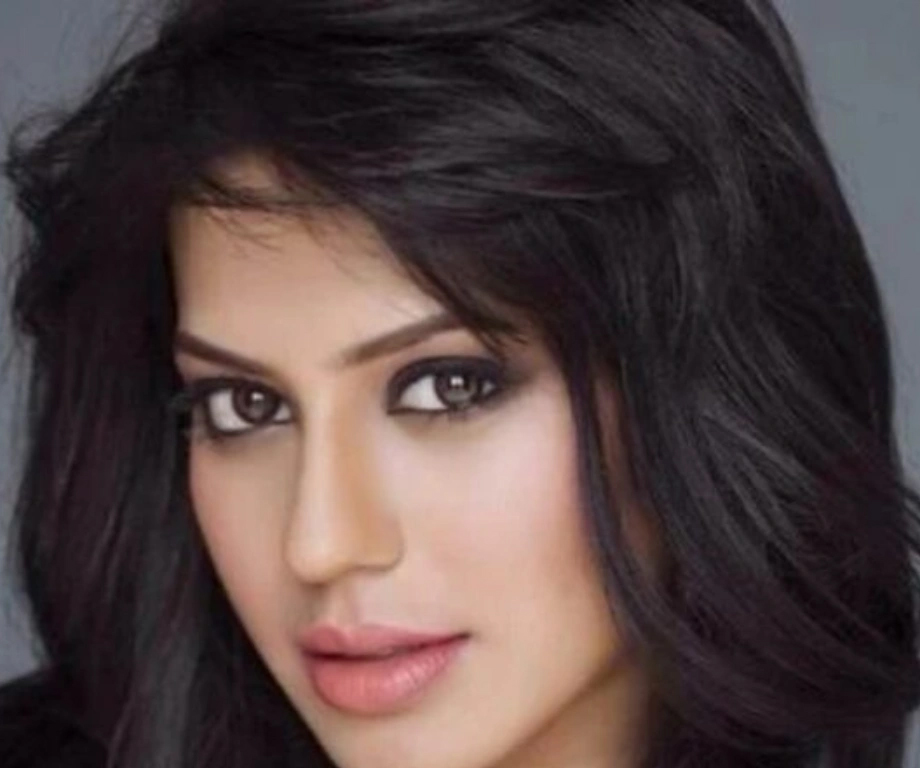 You are currently viewing सोने की तस्करी के आरोप में गिरफ्तार एक्ट्रेक्स रान्या राव केस में नए खुलासे