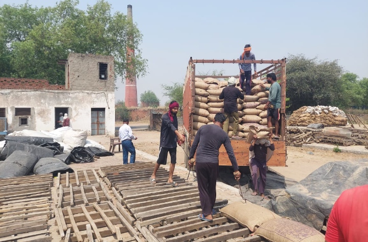 Read more about the article अधिकारी उचित खरीद, समय पर लिफ्टिंग और भुगतान सुनिश्चित करें: डिप्टी कमिश्नर