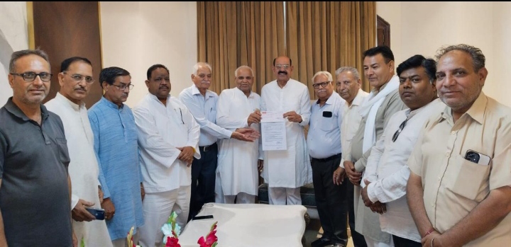 Read more about the article ਮੋਹਿੰਦਰ ਭਗਤ ਵੱਲੋਂ ਆਰਿਆ ਸਮਾਜ ਵੇਦ ਮੰਦਰ ਨੂੰ ਦਿੱਤਾ 5 ਲੱਖ ਰੁਪਏ ਦਾ ਅਨੁਦਾਨ