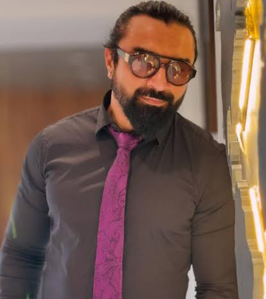 Read more about the article एजाज खान के शो हाउस अरेस्ट पर मचे वबाल, उल्लू ऐप पर पुलिस ने कसा शिकंजा