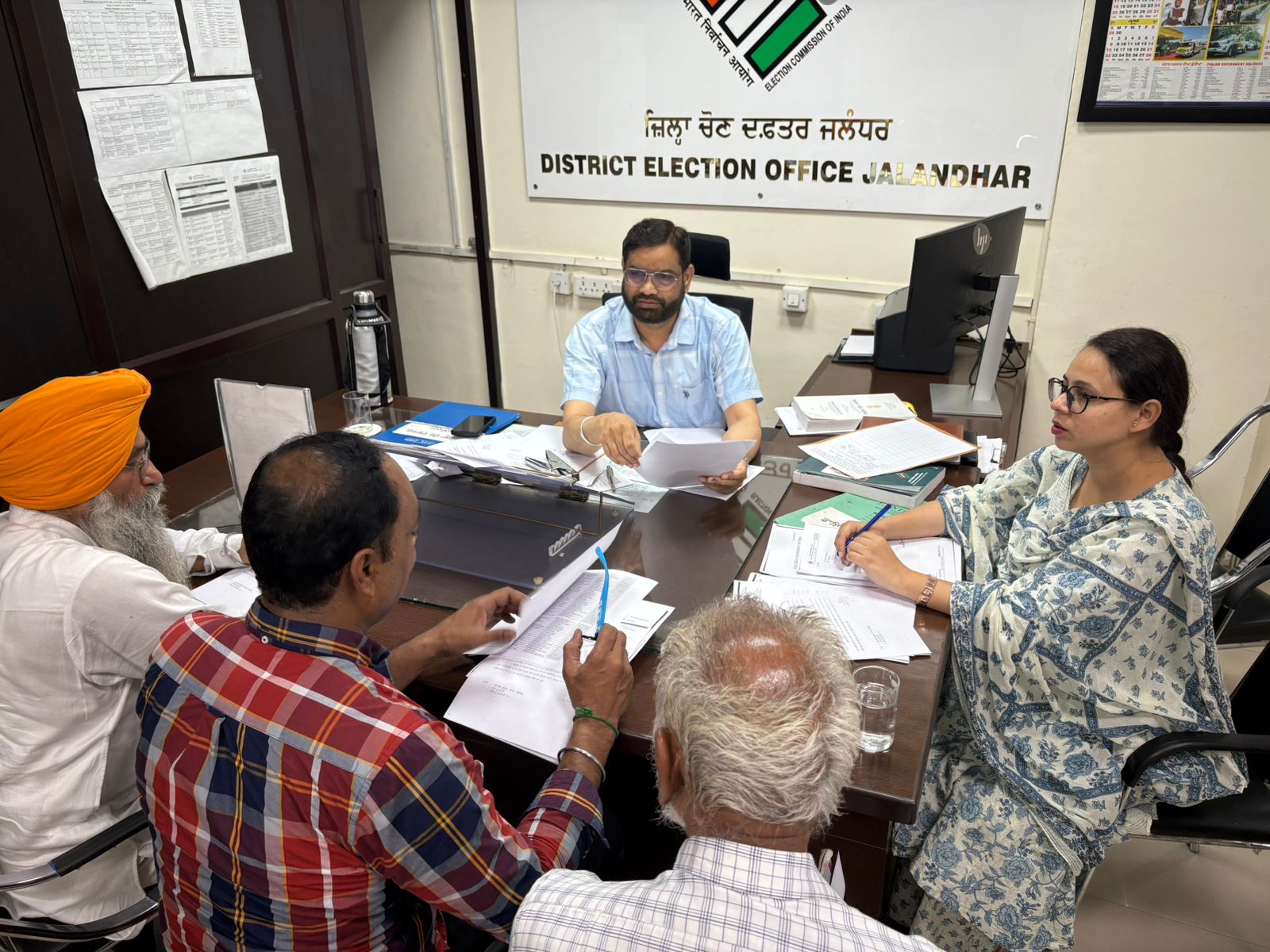 Read more about the article ਚੋਣ ਤਹਿਸੀਲਦਾਰ ਵੱਲੋਂ ਸਿਆਸੀ ਪਾਰਟੀਆਂ ਦੇ ਨੁਮਾਇੰਦਿਆਂ ਨਾਲ ਮੀਟਿੰਗ