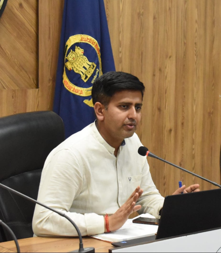 Read more about the article ਡਿਪਟੀ ਕਮਿਸ਼ਨਰ ਨੇ ਉਚ ਪੱਧਰੀ ਮੀਟਿੰਗ ‘ਚ ਕੀਤੀ ਸਖ਼ਤ ਹਦਾਇਤ