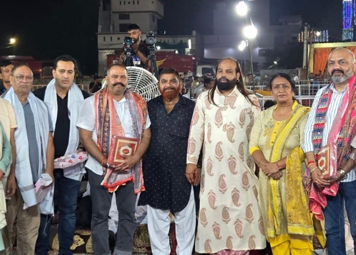 Read more about the article ਸੁਸ਼ੀਲ ਰਿੰਕੂ ਨੇ ਭਾਜਪਾ ਆਗੂਆਂ ਨਾਲ ਦਰਬਾਰ ਵਿੱਚ ਮੱਥਾ ਟੇਕਿਆ, ਅਰਦਾਸ ਕੀਤੀ