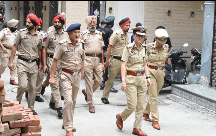 Read more about the article ਯੁੱਧ ਨਸ਼ਿਆਂ ਵਿਰੁੱਧ : ਜਲੰਧਰ ’ਚ ਇਕ ਹੋਰ ਅਣ-ਅਧਿਕਾਰਤ ਉਸਾਰੀ ਢਾਹੀ 